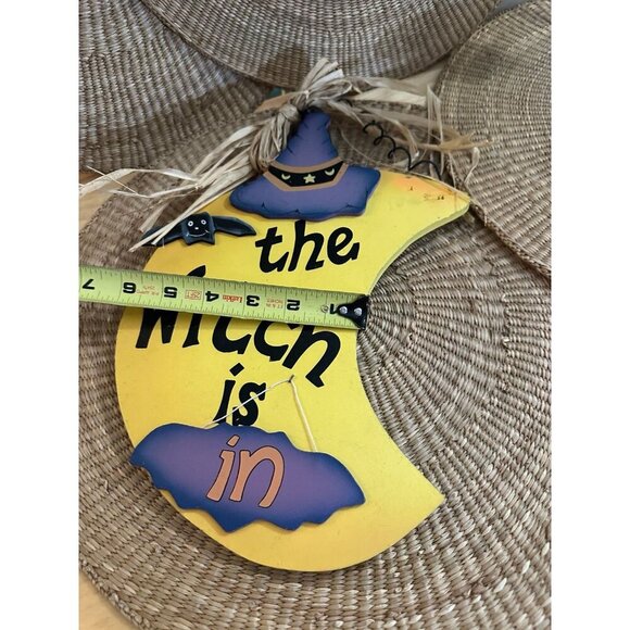 Vintage the witch is in Crescent Moon - Picture 3 of 9